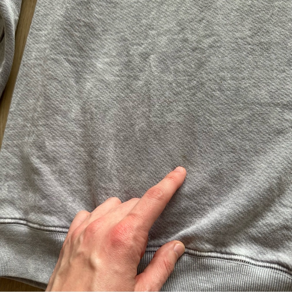 Peloton Women’s Crewneck - Picture 3 of 4